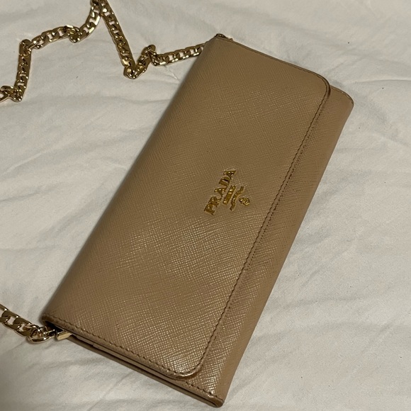 PRETTY VINTAGE PRADA WALLET ON A CHAIN - Picture 3 of 10